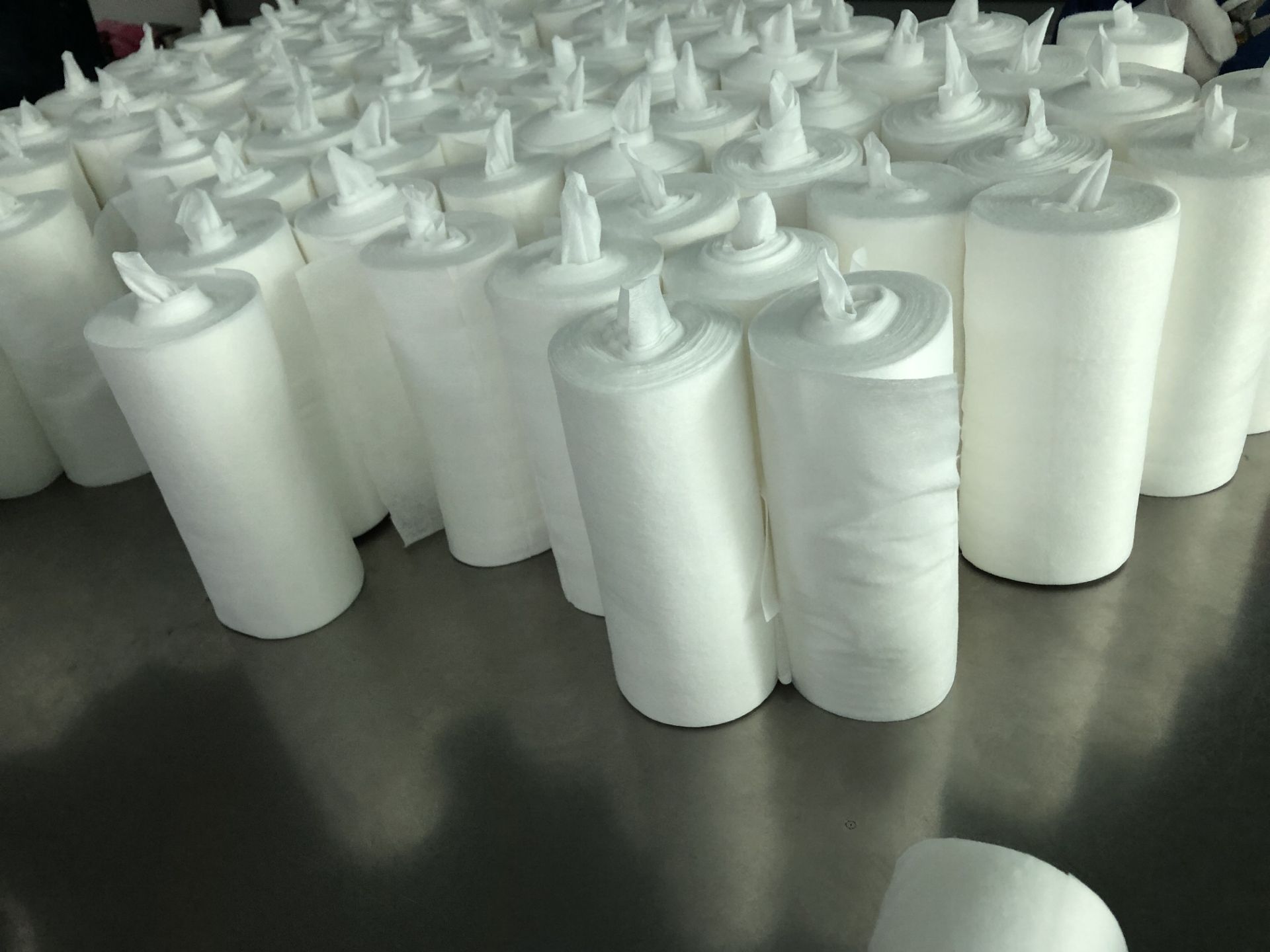 食品級(jí)無(wú)紡布 環(huán)保袋生產(chǎn)廠家 全棉水刺無(wú)紡布